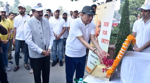 FLORAL TRIBUTES TO SARDAR PATEL